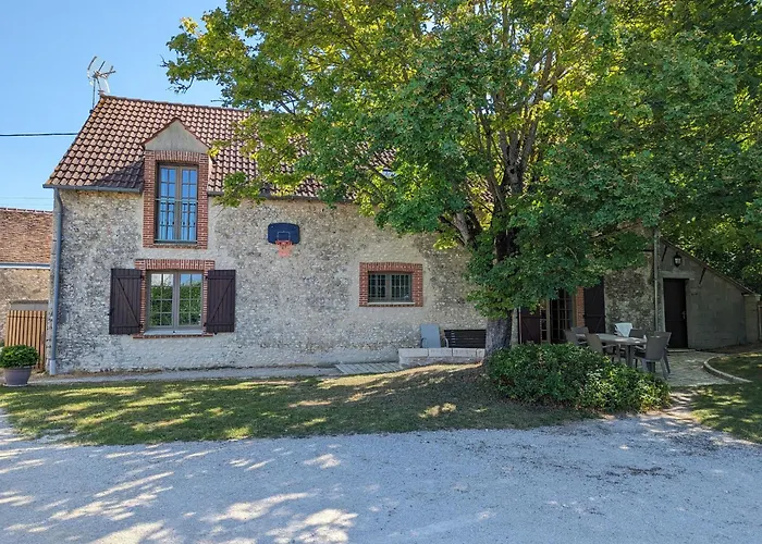 Maison De Campagne Renovee A 1H De Paris, Avec Jardin Clos, 4 Chambres Et Equipements Familiaux - Fr-1-590-164