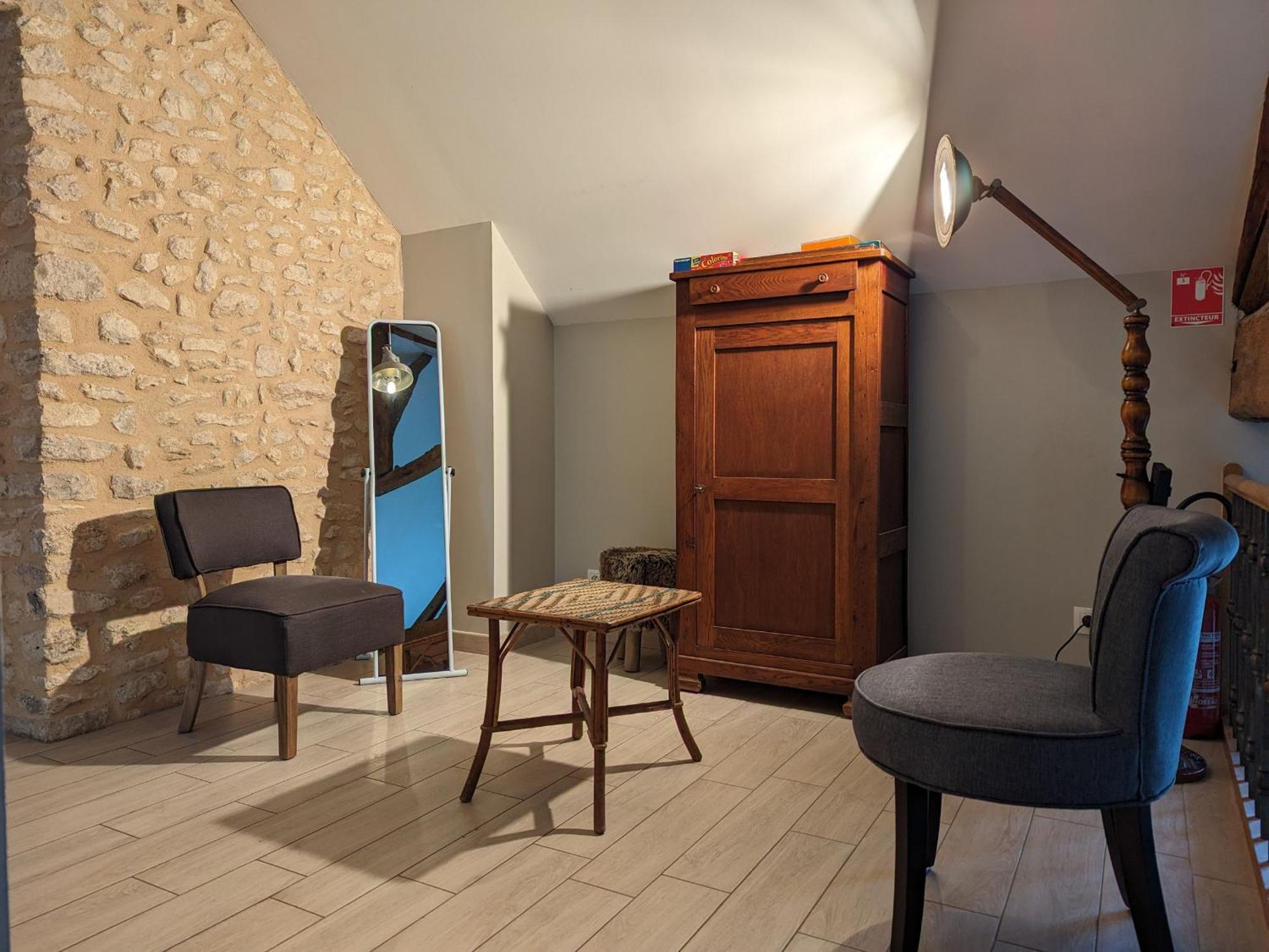Renovee A 1h De Paris, Avec Jardin Clos, 4 Et Equipements Familiaux - Fr-1-590-164